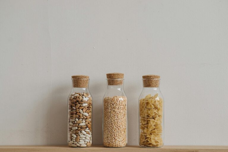 How to Keep a Tidy Fridge and Pantry for a Organized Kitchen