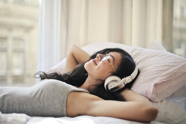 How to Plan a Restful Day Off at Home for Maximum Relaxation